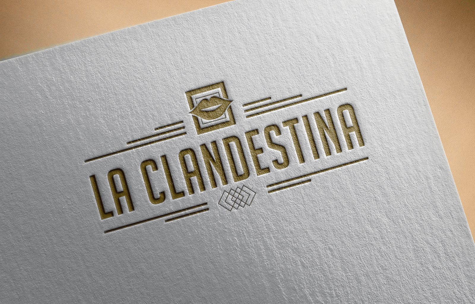 Logotipo del bar La Clandestina, en Castro Urdiales. Realizado por Agencia Diagonal.